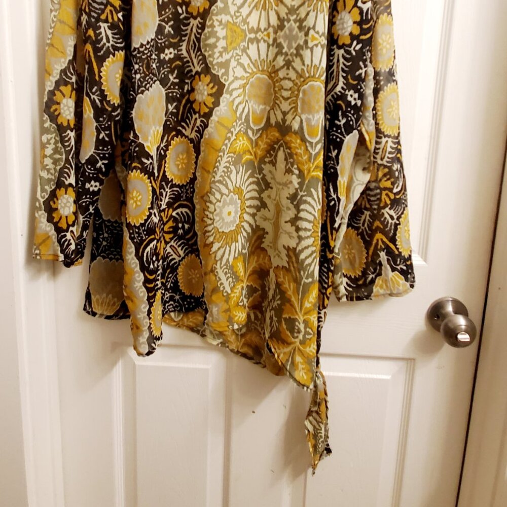Large flowy tunic - Picture 2 of 2